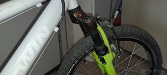Prodám dětské kolo B- twin - 4