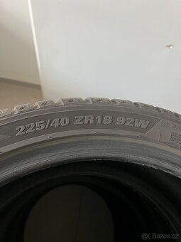225/40 R18 Kumho zimní - 4