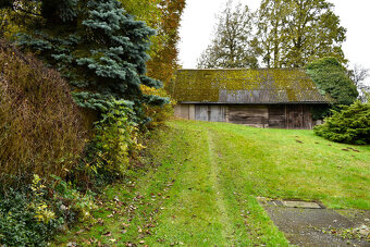 Janov - zemědělská usedlost se stodolou a pozemky 11 612 m2 - 4