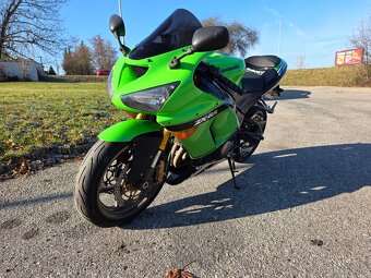Kawasaki ZX6R Ninja - 4