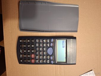 Vědecká kalkulačka - 4