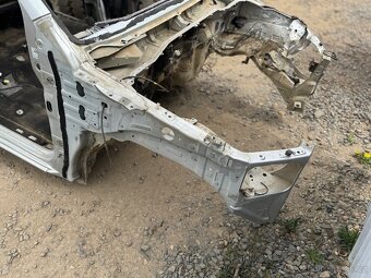 Karoserie / bouda + nosný rám / šasí Nissan Navara D23 Díly - 4