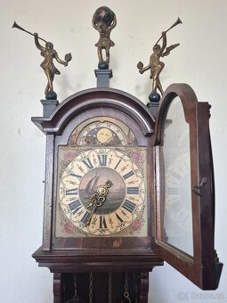 Zánské / Fríské Hodiny s fází měsíce - kořenice - funkční - 4