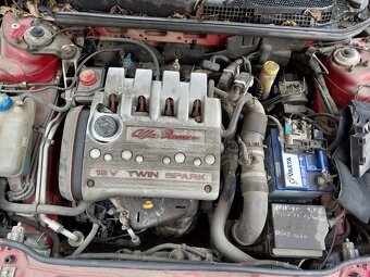 Alfa Romeo 147 1.6 TW - 4