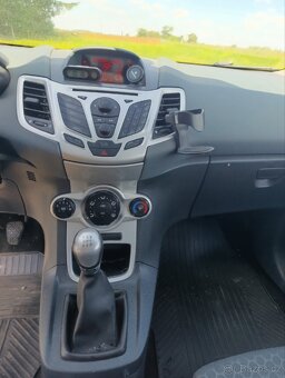 Ford fiesta 1.6. TDCi - 4