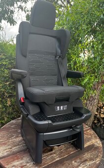 Dětská sedačka VW Multivan T5, T6 - 4