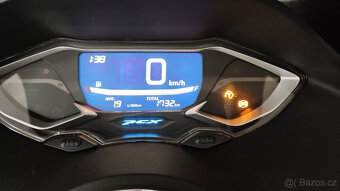 Prodám skútr Honda PCX 125 - 4