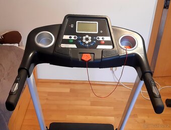 Běžecký pás RUN 4000A - 4