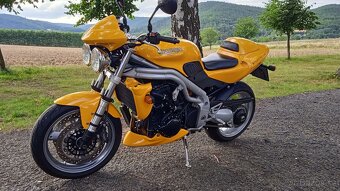 Prodám Triump Speed Triple 955i r.v. 2004 - 4