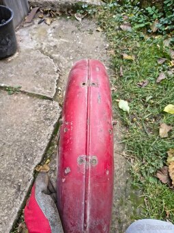 Zadný blatník ČZ 150c - 4