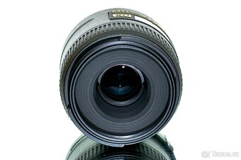 Nikon 40 mm f/2,8 AF-S G DX Micro + Hoya HMC TOP STAV - 4