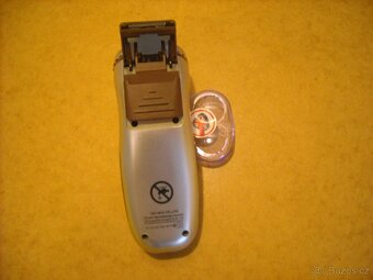 Holící strojek - 4