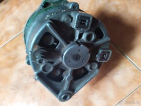 Tatra 613 alternátor 12V55w - 4