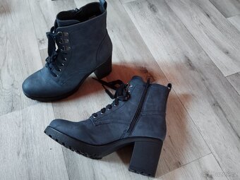 Lodičky, sandále, semišové boty - 4