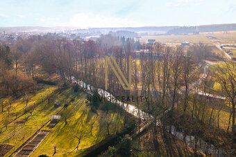 Prodej, pozemek k výstavbě s projektem, 387 m², Plzeňská, Sp - 4