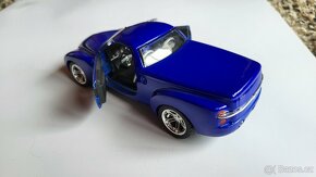 Chevrolet SSR - Maisto - 4