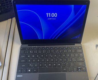 UMAX VisionBook N12R - 4