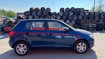 327. Škoda Fabia 2 1.2 CFHA/LNR 9462 Na náhradní díly - 4