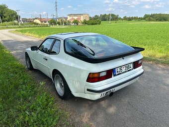 Porsche 944 - 4