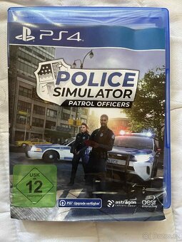 PlayStation 4, dokovací stanice s větrákem. 1 TB - 4