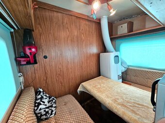 Karavan Knaus – kompletně zařízený, celoročně obyvatelný - 4