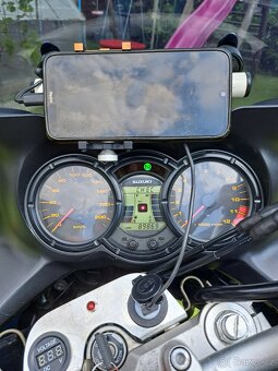 Suzuki dl 650 V-strom - 4