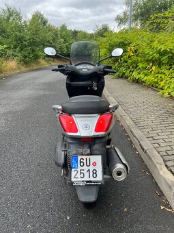Yamaha Xmax 125i - 4