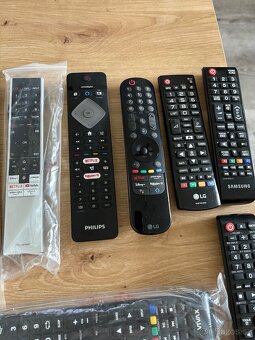 Různé ovladače k TV - 4