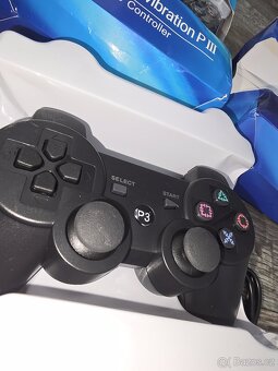 Prodám bezdrátový ovladač plně funkční na ps3 s nabíjecí kab - 4