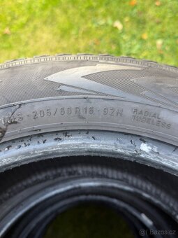 Zimní pneu NOKIAN WR D4 RFT 4x 205 60 R16 92H - 4