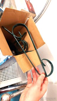 kovový stojan na vánoční strom - 4