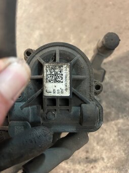 Zadní brzdové třmeny Superb 3 - 4