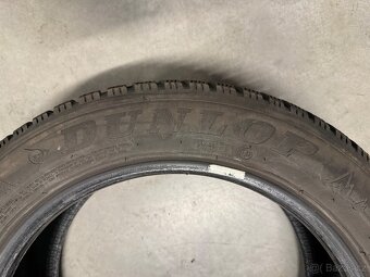 prodám zimní 215/55/17 Dunlop - 4