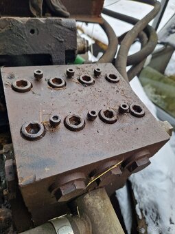 Prodám hydraulické čerpadlo - 4