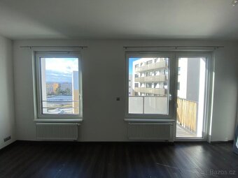 Byt 1kk ČB, Nová Vltava, 41 m2+balkon+sklep+park.stání - 4
