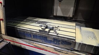 Vertikální obráběcí centrum MCFV 1260 NT - 4