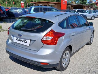 Ford Focus 1.6i ,  77 kW benzín, 2011 - 4