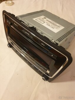 Originál autorádio Swing. Škoda Superb 2. - 4