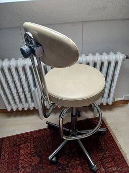Pojizdná otočná židle - 4