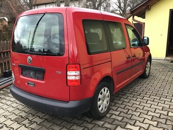 Prodam VW Ceddy 1,2tsi 63Kw Rv.10/2013 - 4