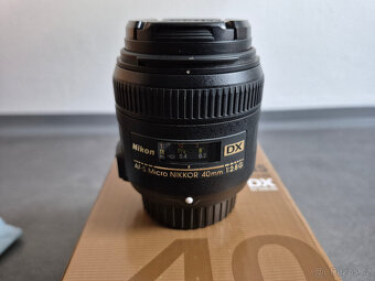 Nikon D3100 + 40mm f/2.8G, 18-55mm, Helios 44-2, přísluš. - 4