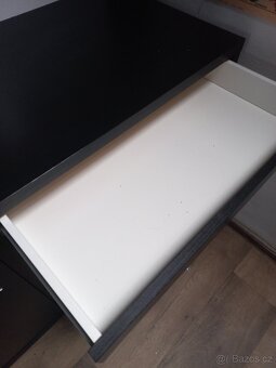 černý stůl IKEA - 4