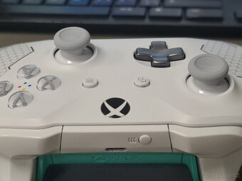 Xbox One Wireless Controller Sport White - 4
