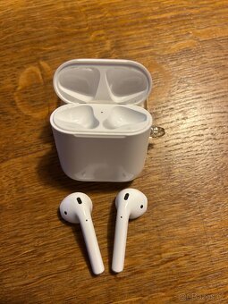 Apple AirPods 2 (2019) - 4