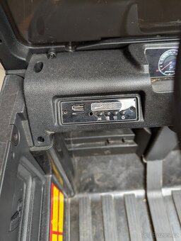 Dětské elektrické autíčko Mercedes Benz AMG G63 - 4