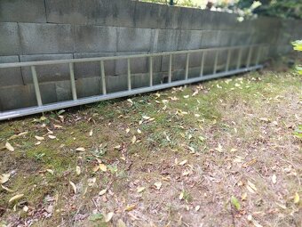 Střešní lehký hliníkový žebřík - 4