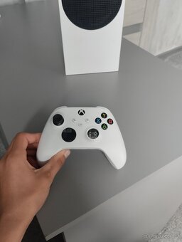 Xbox series s - 4