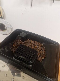 Automarický kávovar DeLonghi MagnificaS - 4