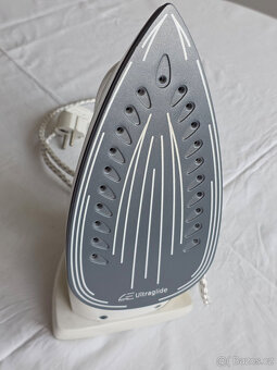 PARNÍ ŽEHLIČKA SENCOR - JAKO NOVÁ - TÉMĚŘ NEPOUŽITÁ - 4