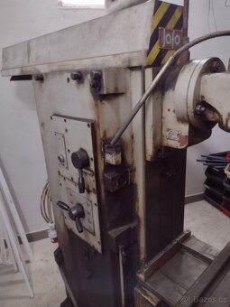 Univerzální frézka JAFO FWF 32 - 4